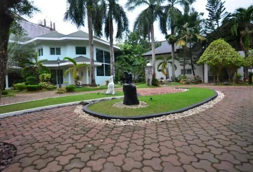 هتل Pinjalo Resort Villas   Jade Hill Project Property Development