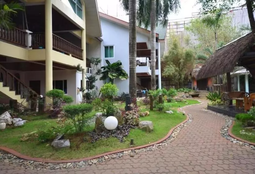 هتل Pinjalo Resort Villas   Jade Hill Project Property Development