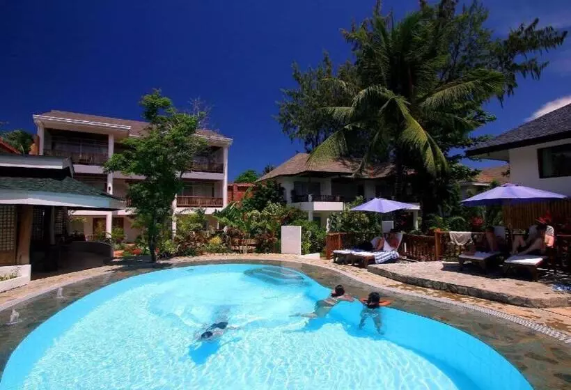 هتل Pinjalo Resort Villas   Jade Hill Project Property Development