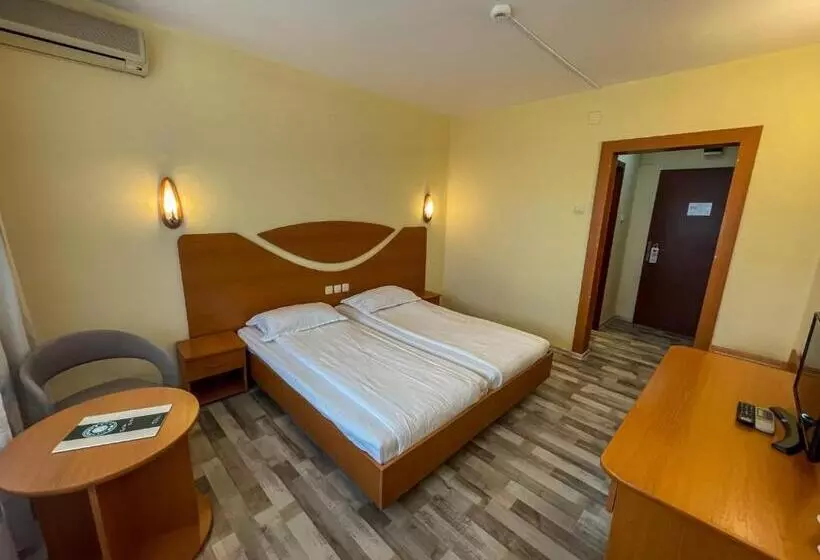 Отель Sport B90