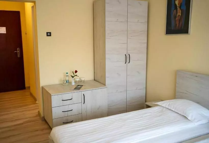 Отель Sport B90