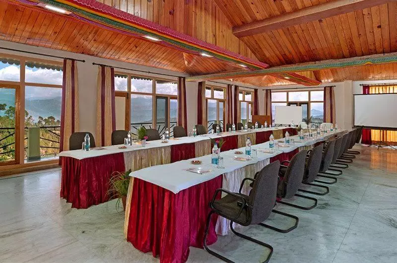 ホテル Vamoose Suman Royal