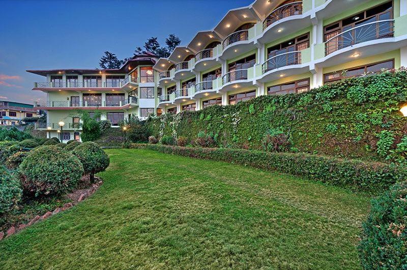 בית מלון כפרי Vamoose Suman Royal