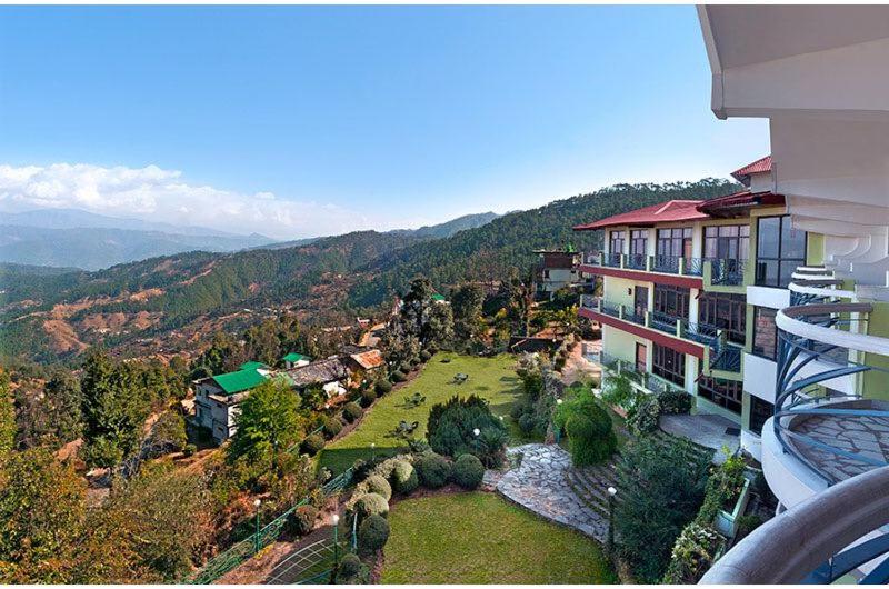 בית מלון כפרי Vamoose Suman Royal