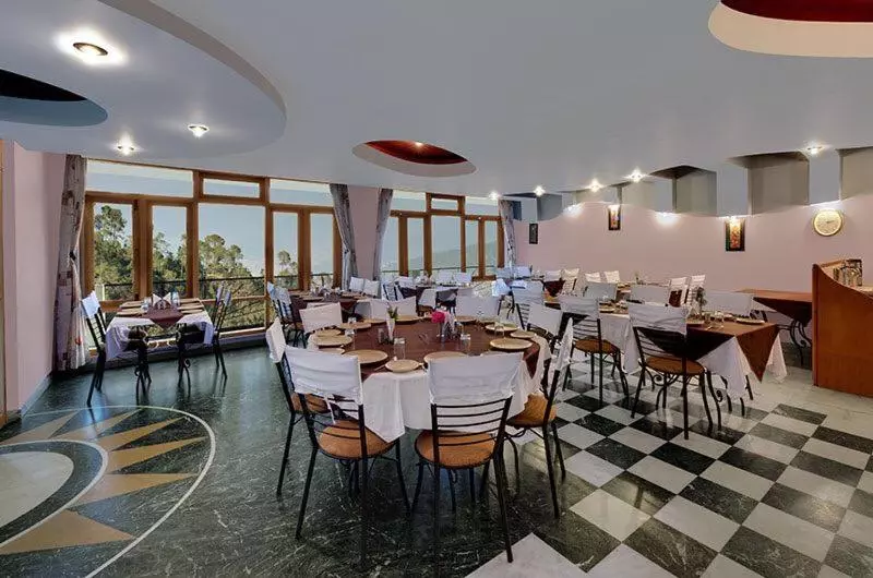 ホテル Vamoose Suman Royal