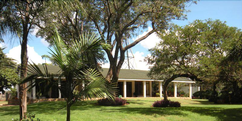 酒店 The Musketeers Lodge