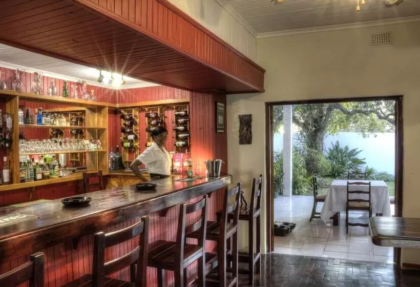 酒店 The Musketeers Lodge