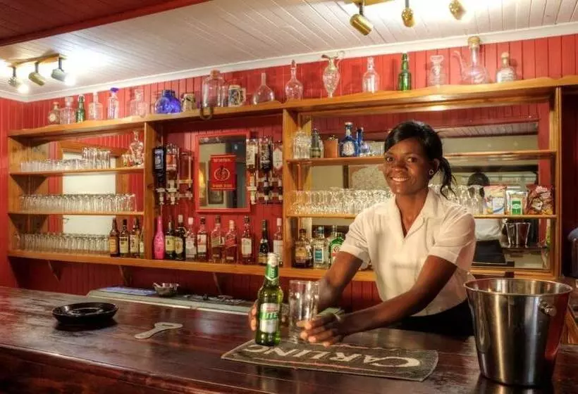 酒店 The Musketeers Lodge