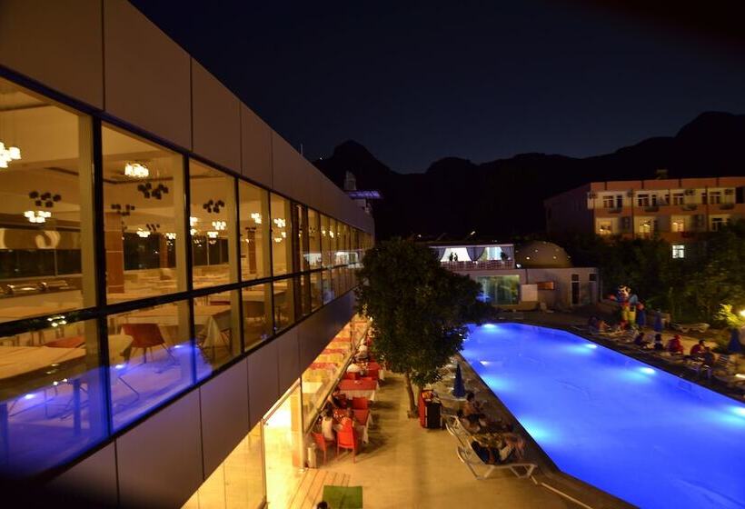 בית מלון כפרי Rios Latte Beach