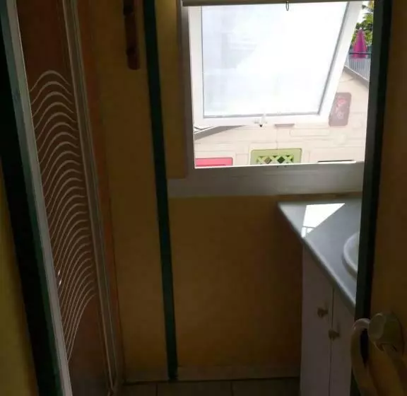 هتل کپسول Les Gîtes Hoprins