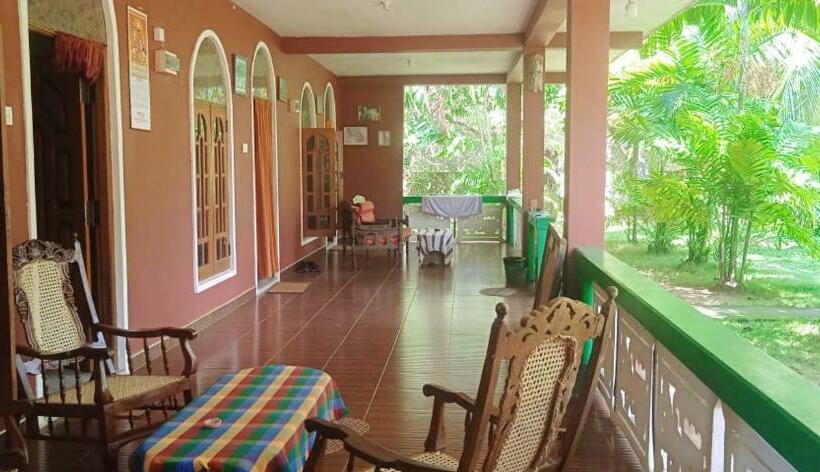 Majatalo Nature S Roots