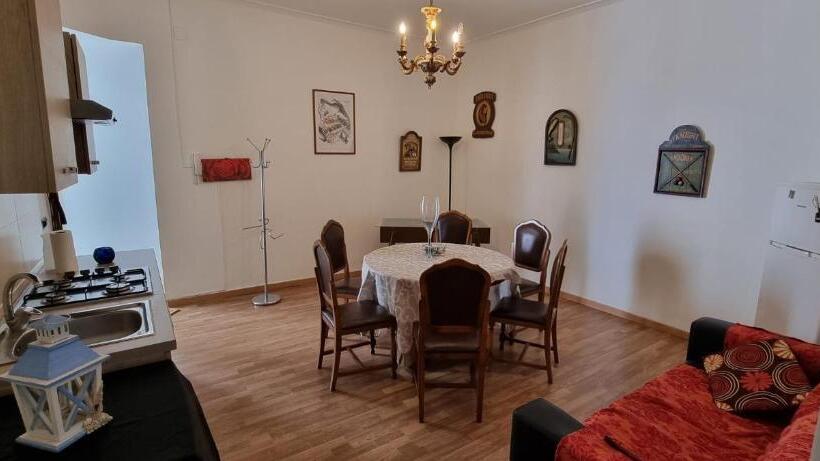 تختخواب و صبحانه A Casa Di Guido