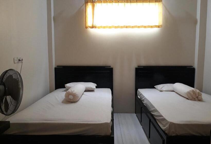 בית מלון כפרי Oyo 91162 Homestay Ansyariah Syariah