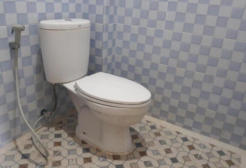 בית מלון כפרי Oyo 91162 Homestay Ansyariah Syariah