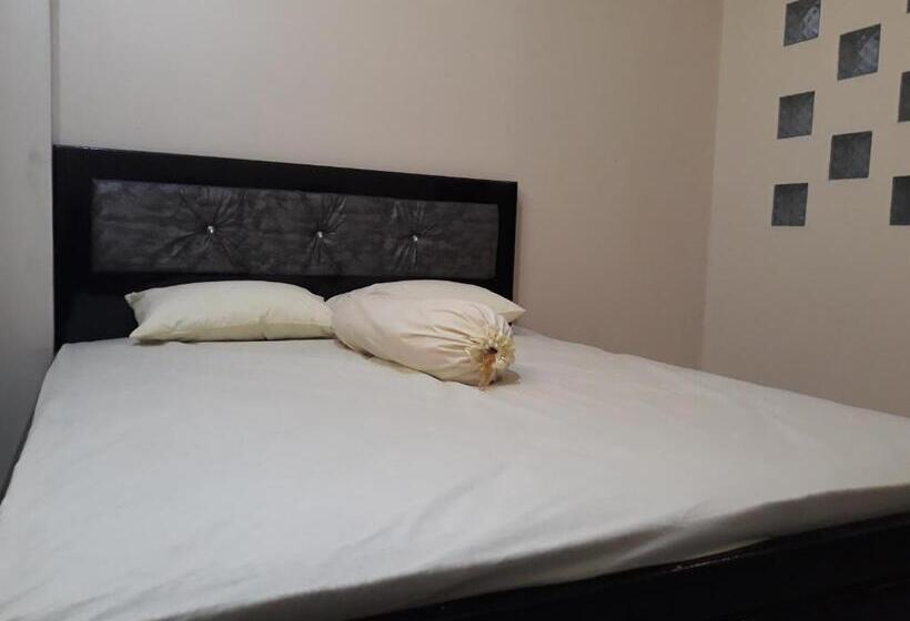 בית מלון כפרי Oyo 91162 Homestay Ansyariah Syariah