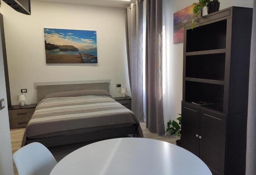 膳宿费 Affittacamere Rosita Recanati