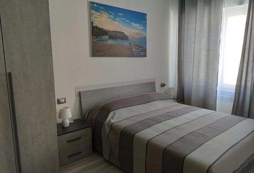 膳宿费 Affittacamere Rosita Recanati