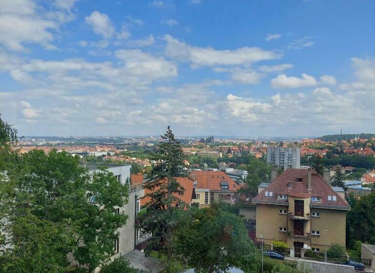 تختخواب و صبحانه View Of Prague