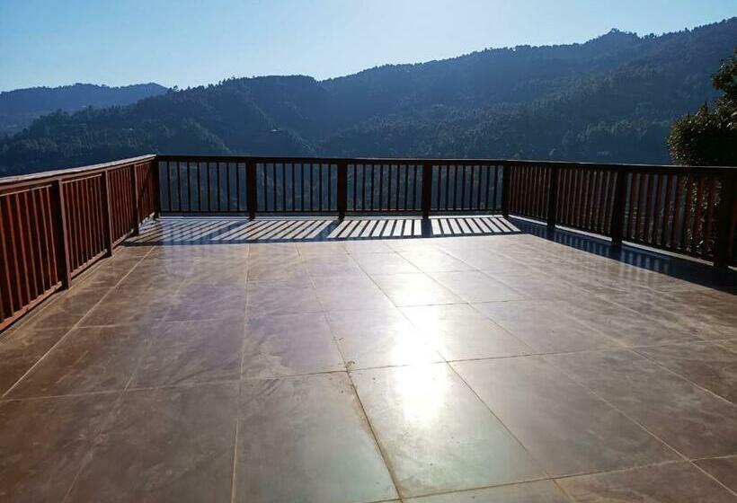 בית מלון כפרי Vanprastha Resorts