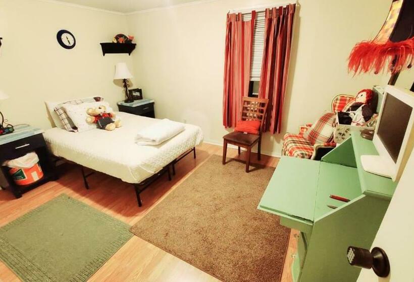 ペンション Room In Apartment   Plaid Room 3min From Yale Univ