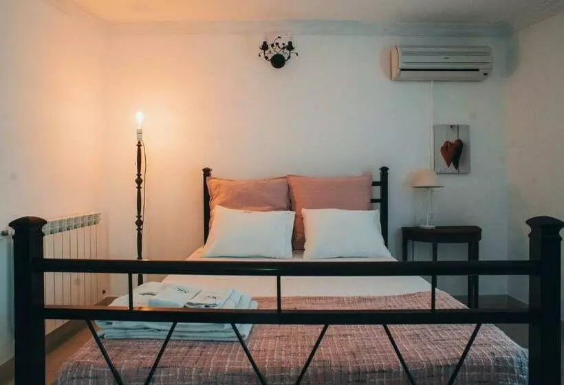 Majatalo Guesthouse Da Vila