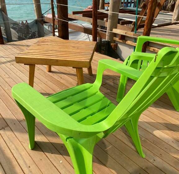 پانسیون Sunset Beach