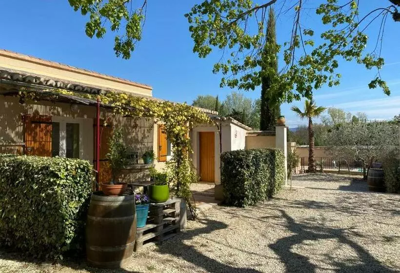 Aamiaismajoitus (B&B) Les Célestins   Studios Indépendants