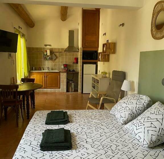 민박 Les Célestins Studios Indépendants