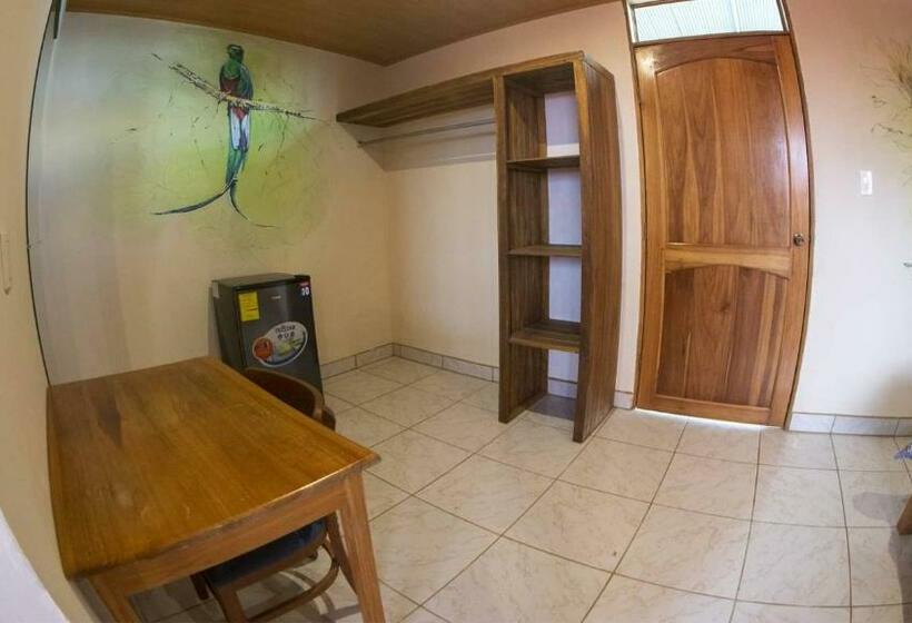 פנסיון La Tigra Mountain House