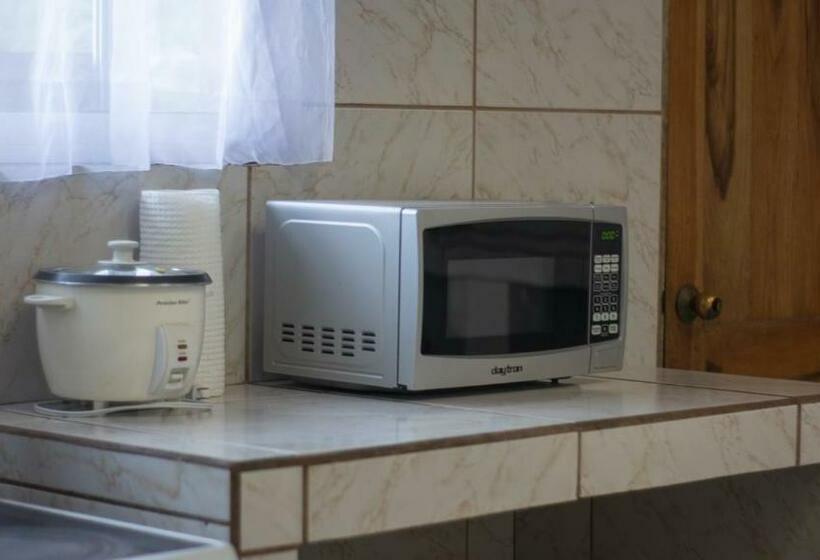 פנסיון La Tigra Mountain House