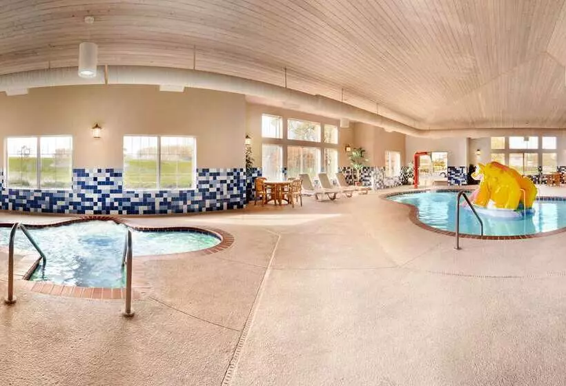 Country Inn & Suites By Radisson, Portage, In