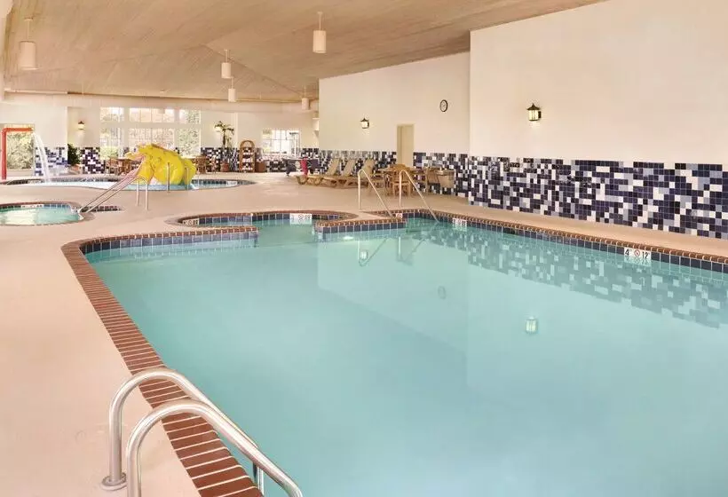 Country Inn & Suites By Radisson, Portage, In