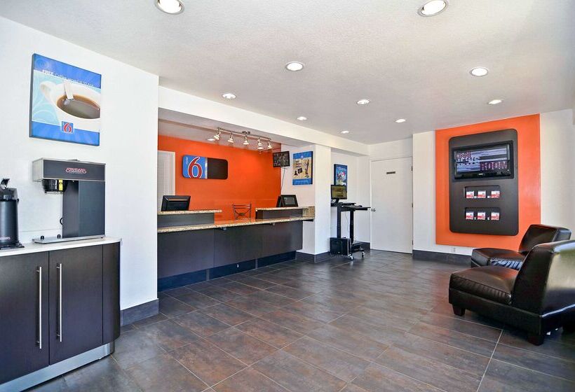 فندق فئة نجمة واحدة Studio 6 Fairfield, Ca   Napa Valley