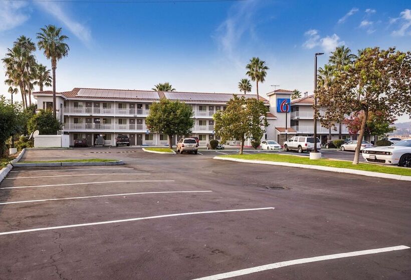 فندق فئة نجمة واحدة Studio 6 Fairfield, Ca   Napa Valley