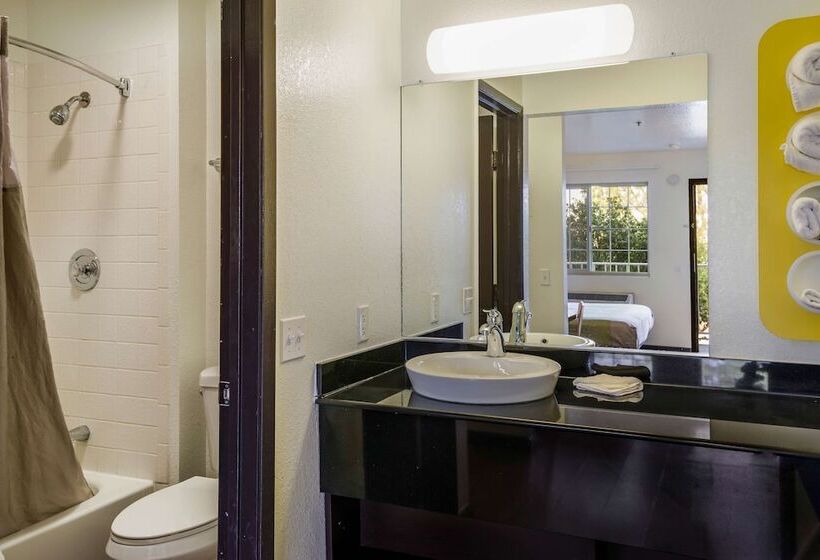 فندق فئة نجمة واحدة Studio 6 Fairfield, Ca   Napa Valley