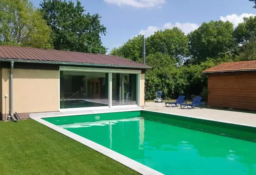 Отель Apart Pension Babelsberg