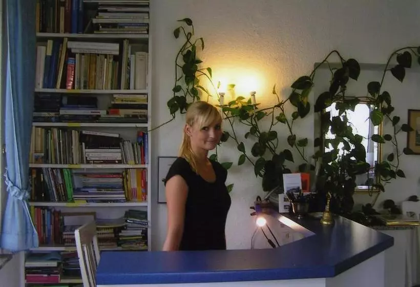 Отель Apart Pension Babelsberg