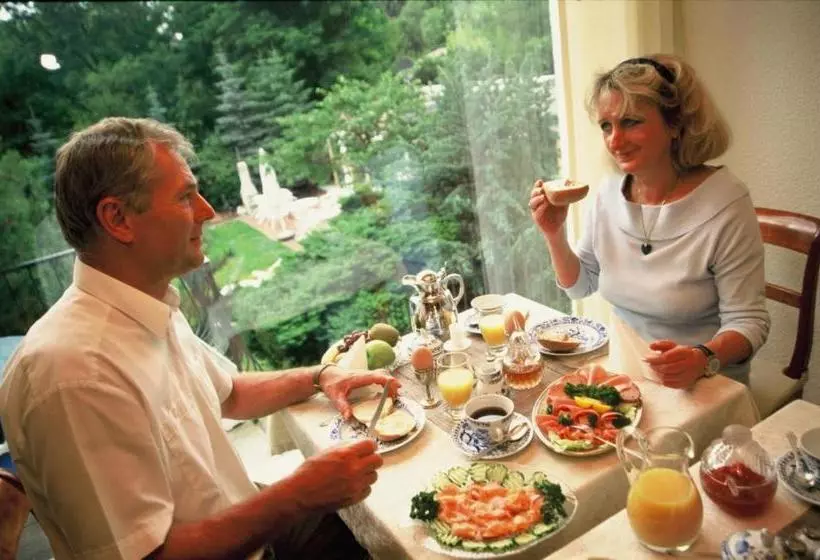 Отель Apart Pension Babelsberg