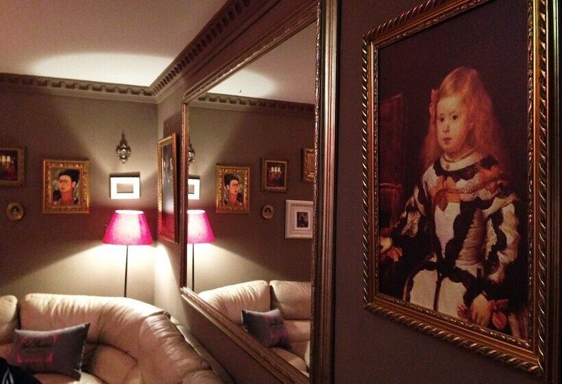 هتل Art Rustic Boutique