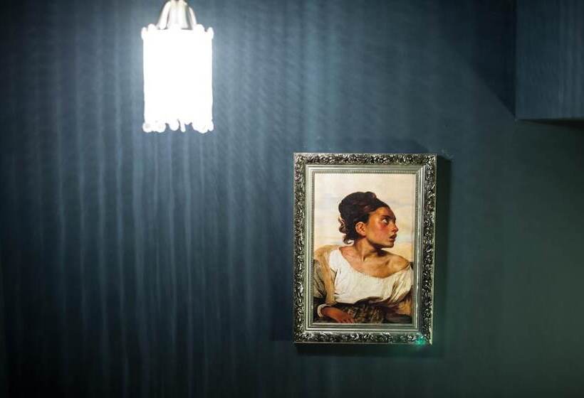 هتل Art Rustic Boutique