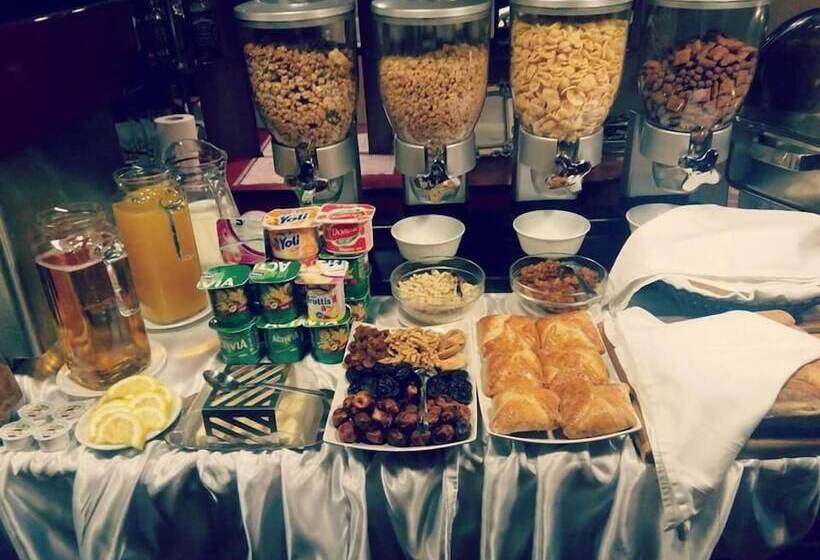 هتل Art Rustic Boutique