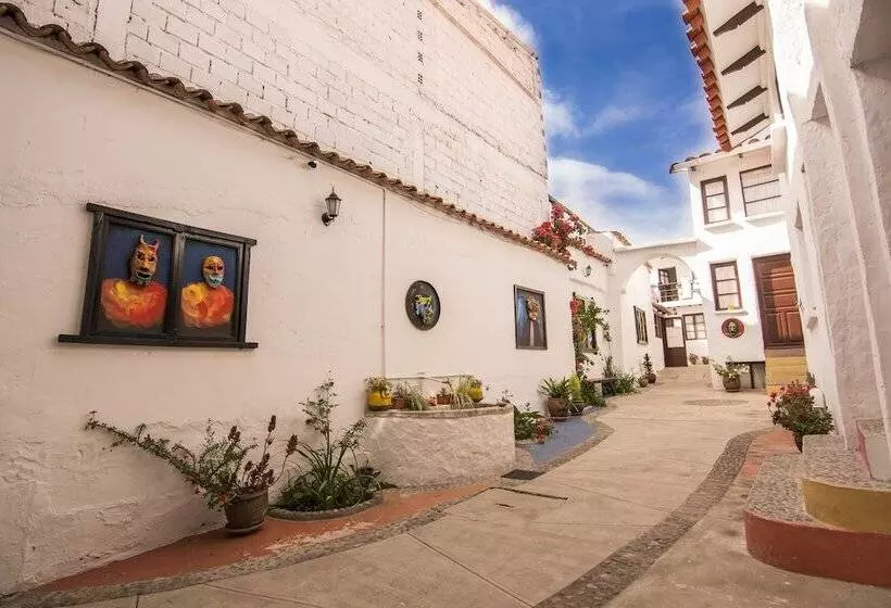 هتل Casarte Takubamba B&b