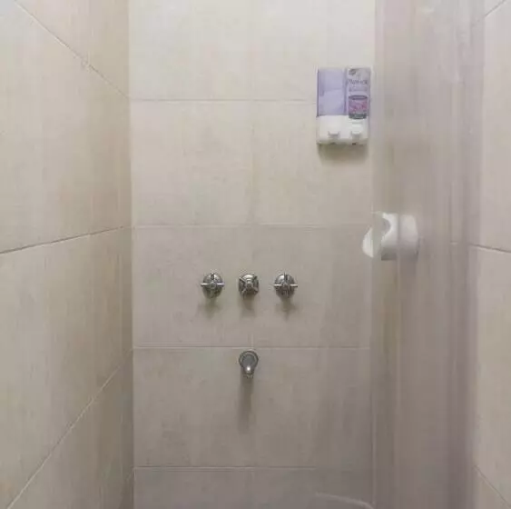 هتل Circus Hostel