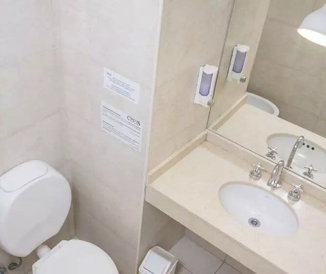 هتل Circus Hostel