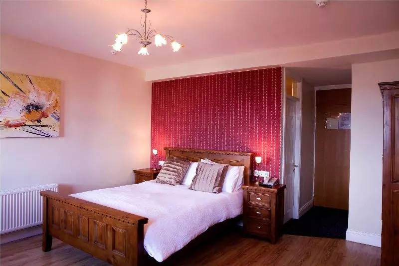 Отель Clonea Strand