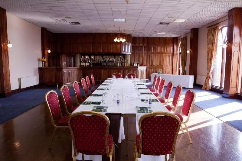 Отель Clonea Strand