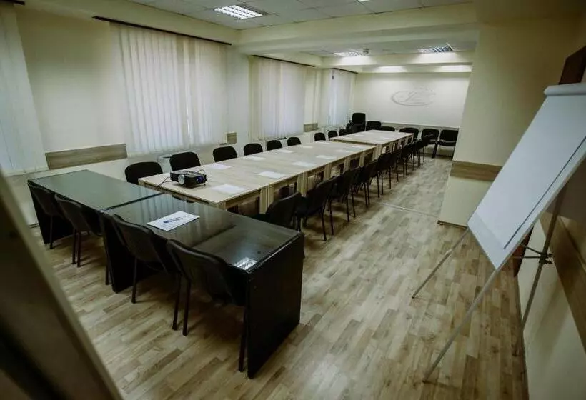 هتل Jelena Brčko