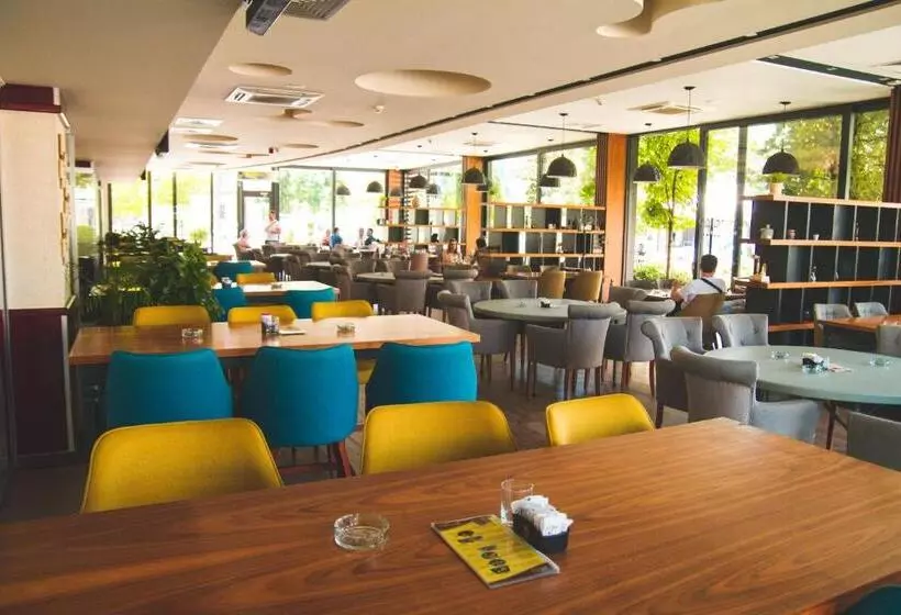 هتل Jelena Brčko