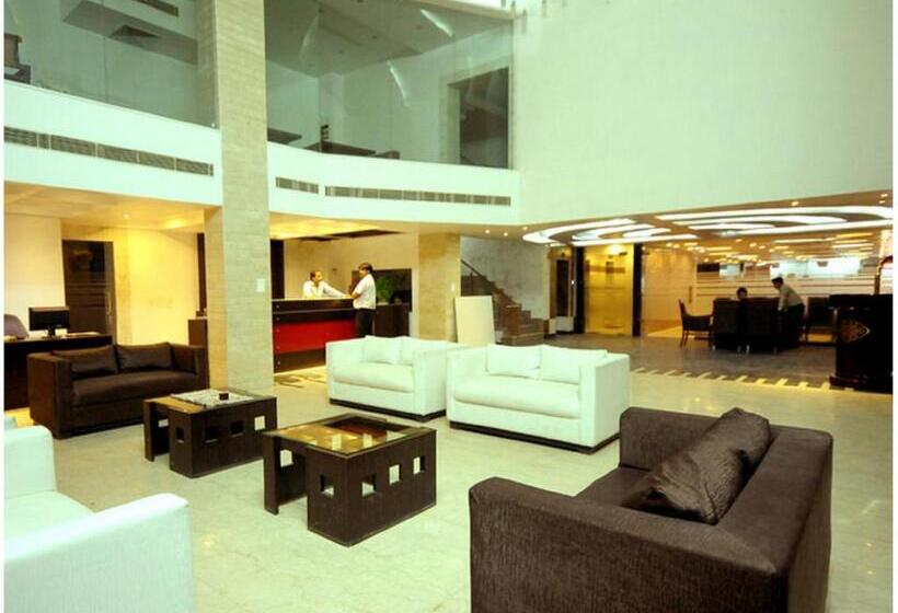 酒店 Rajshree & Spa