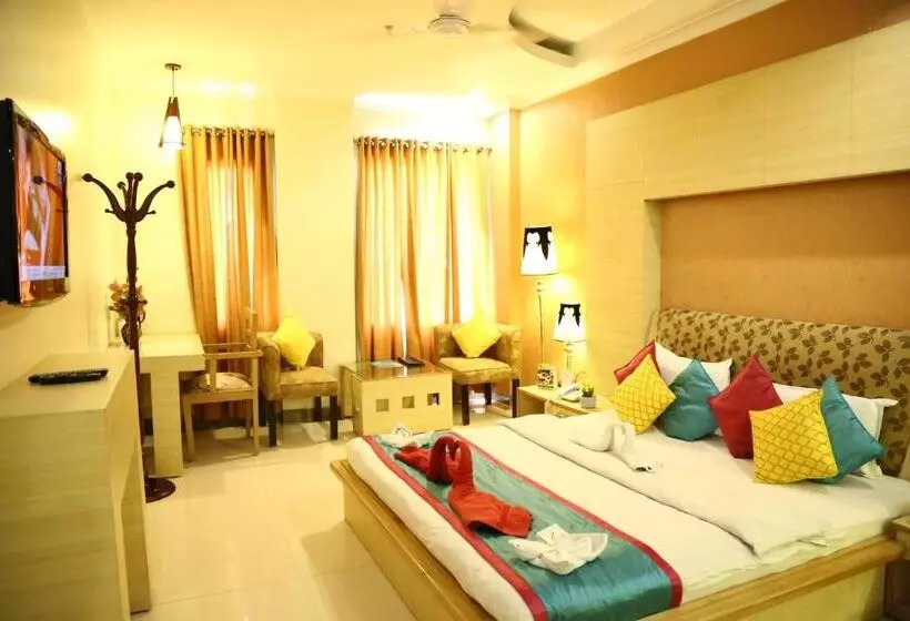 Отель Rajshree & Spa